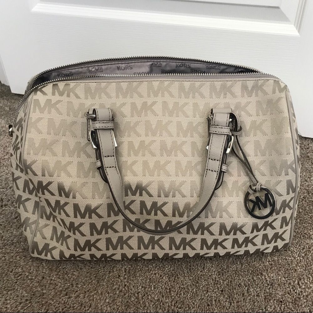 NWOT Michael Kors logo tote